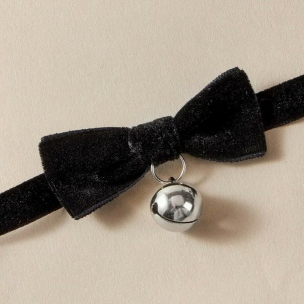 New Velvet Black Bow Lolita Kitty Bell Charm Goth - Picture 2 of 4